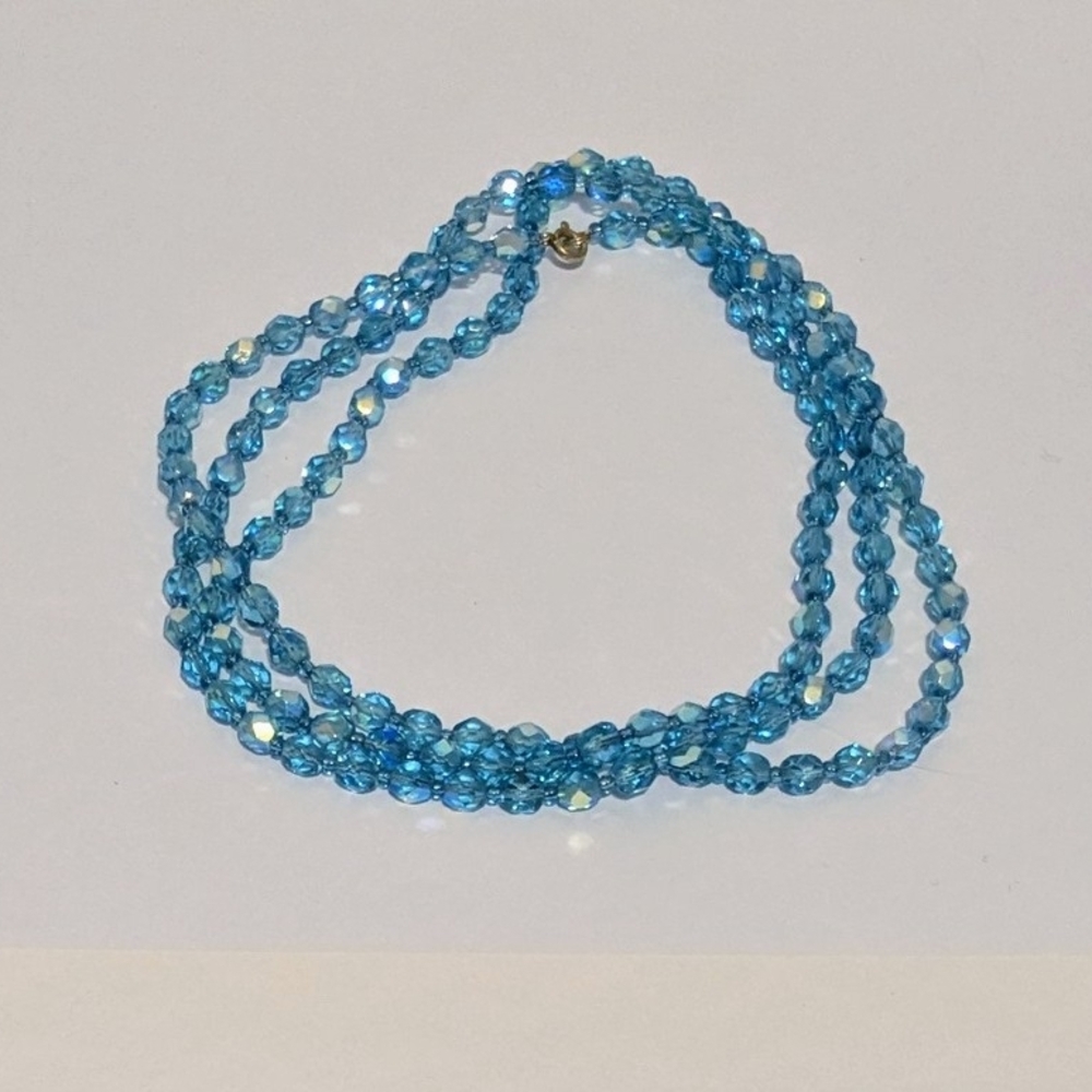 Elegant Blue Crystal Necklace